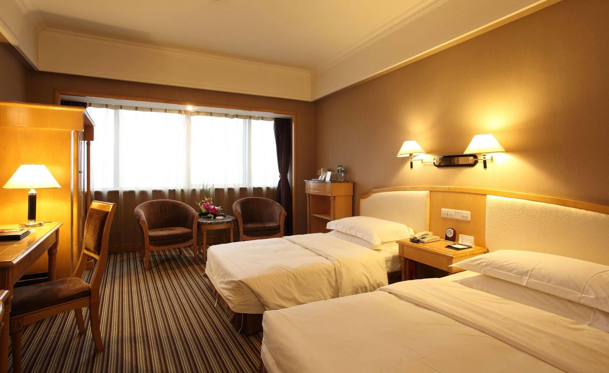 Weilai Conifer Hotel Чжэнчжоу Экстерьер фото