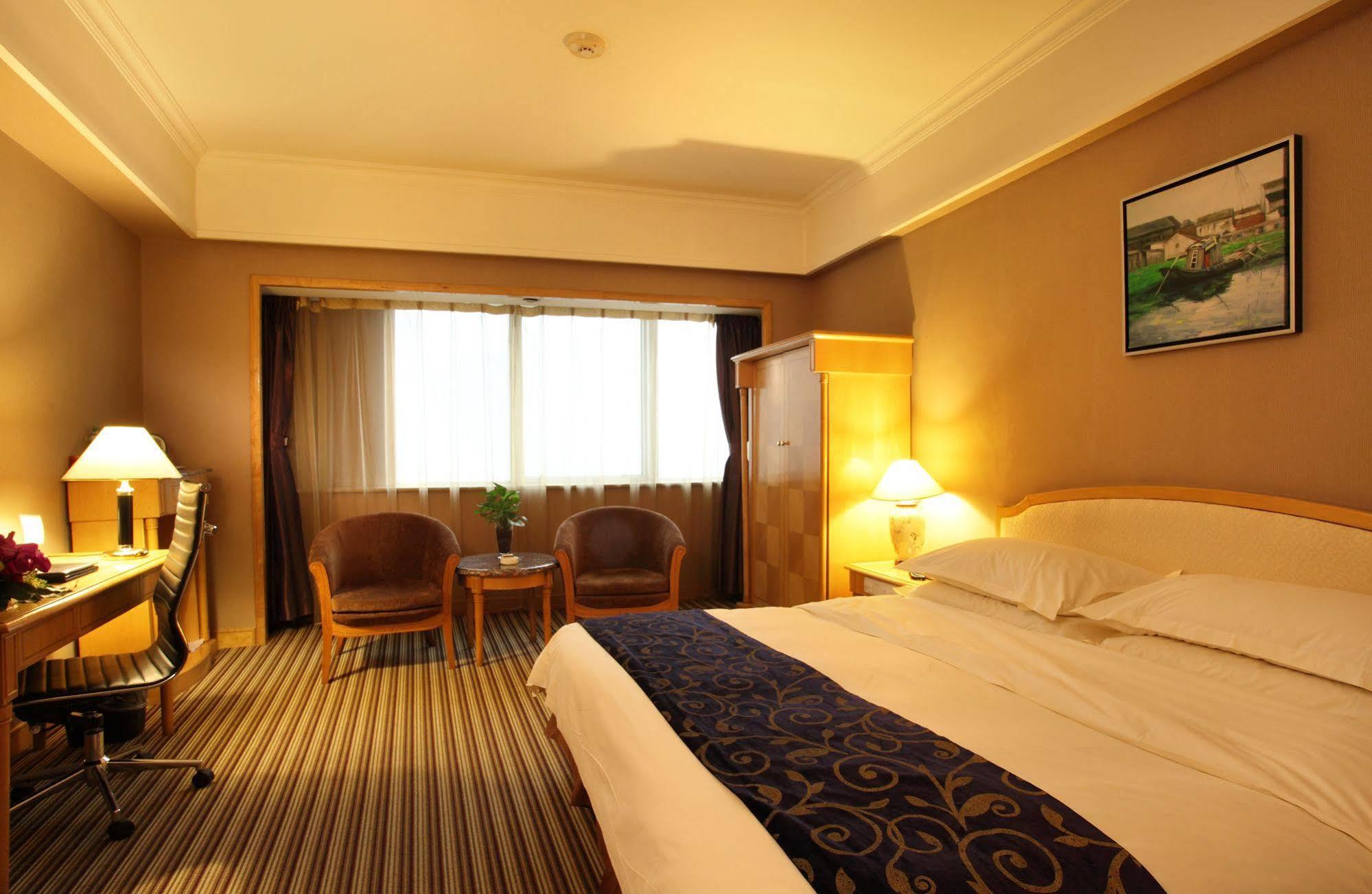Weilai Conifer Hotel Чжэнчжоу Экстерьер фото