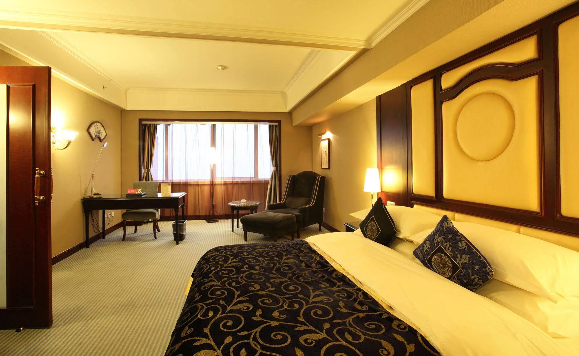 Weilai Conifer Hotel Чжэнчжоу Экстерьер фото