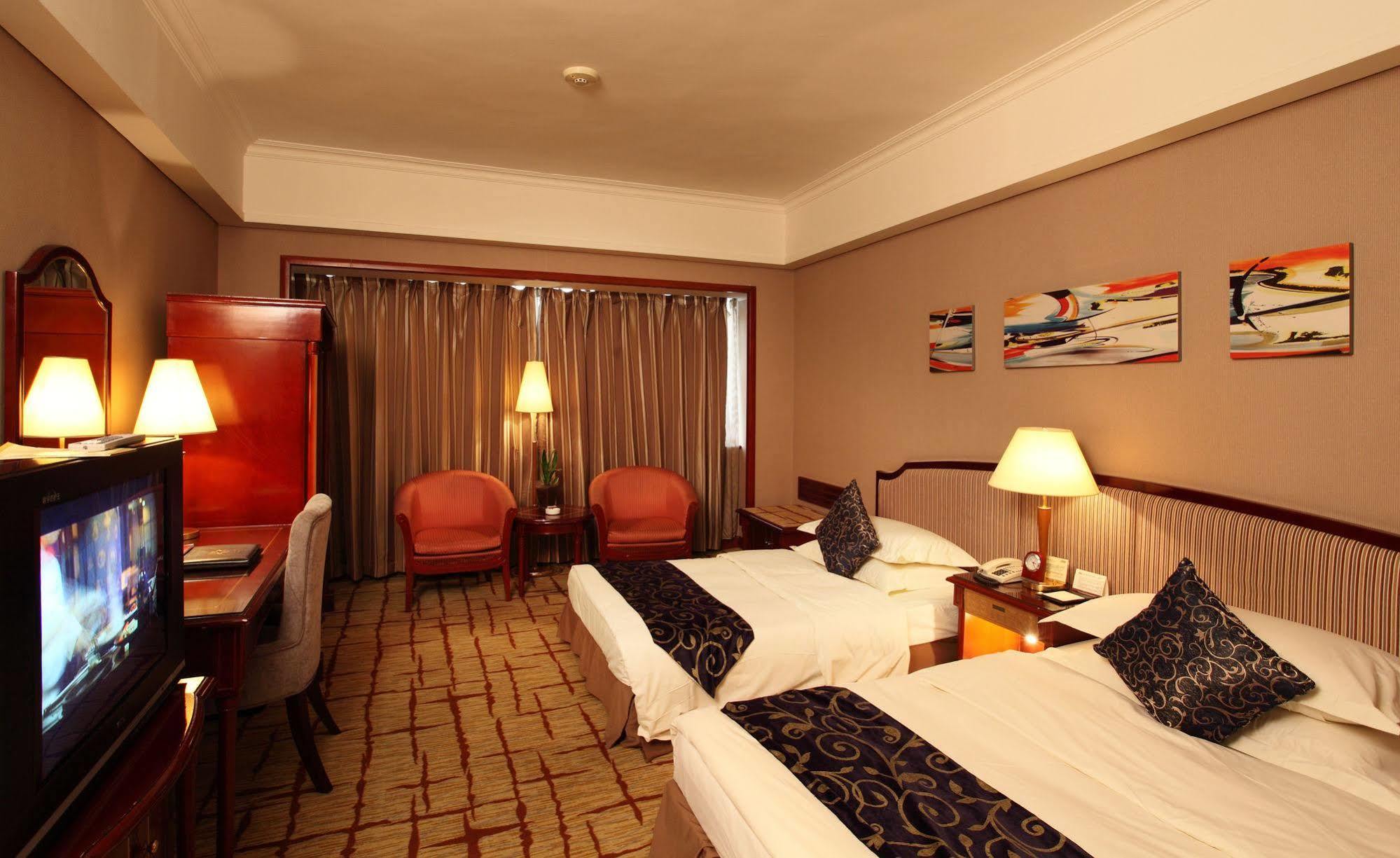 Weilai Conifer Hotel Чжэнчжоу Экстерьер фото